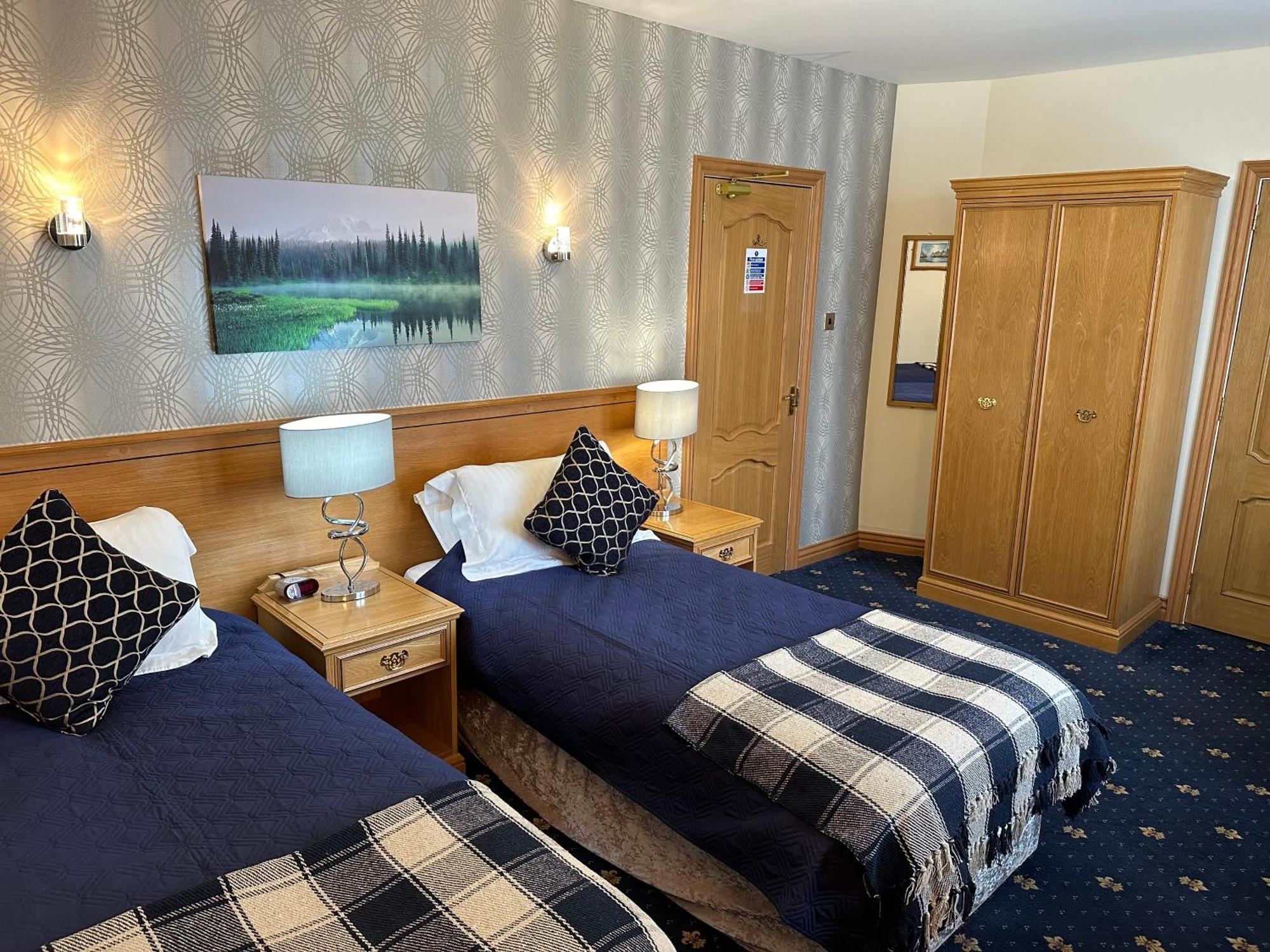 The Glen Hotel Newtonmore Εξωτερικό φωτογραφία
