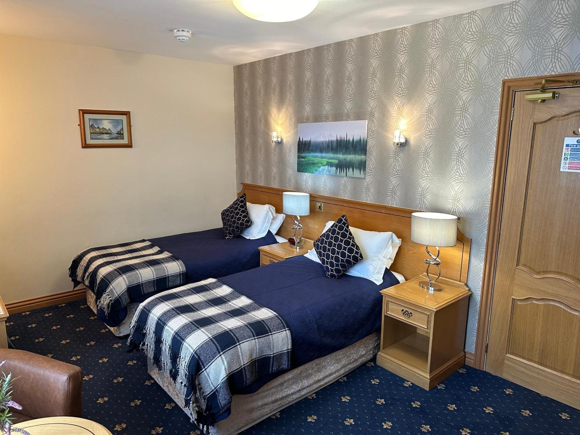 The Glen Hotel Newtonmore Εξωτερικό φωτογραφία