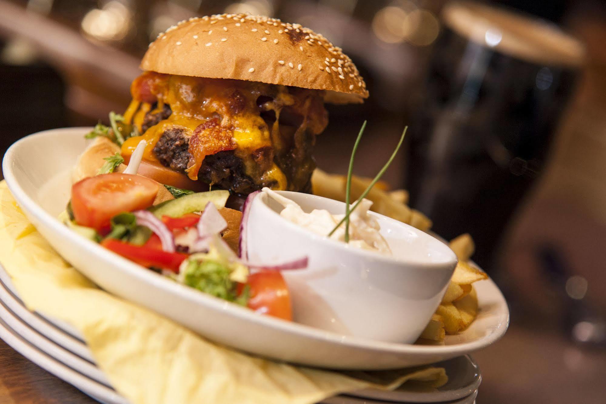 The Glen Hotel Newtonmore Εξωτερικό φωτογραφία