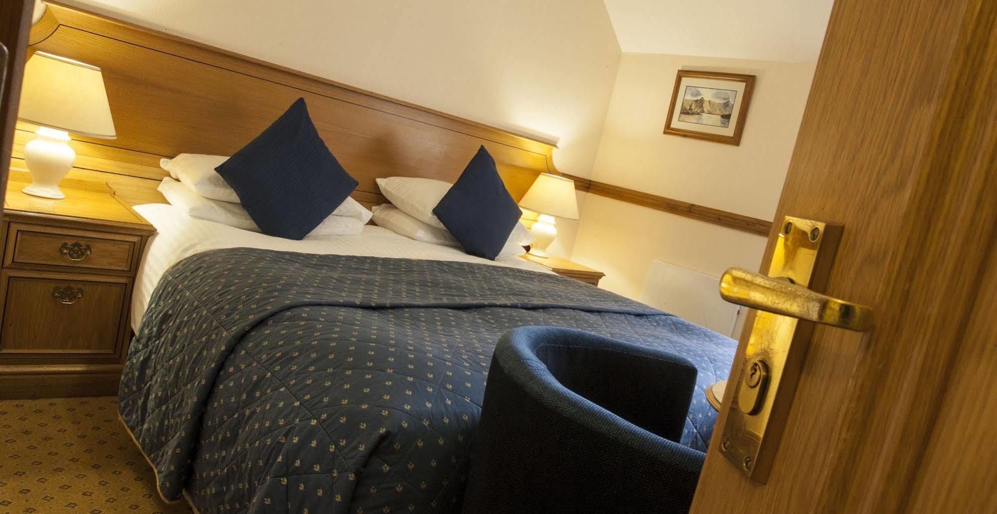 The Glen Hotel Newtonmore Εξωτερικό φωτογραφία